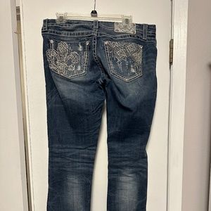 Miss Me Jeans Mid-Rise Easy Straight